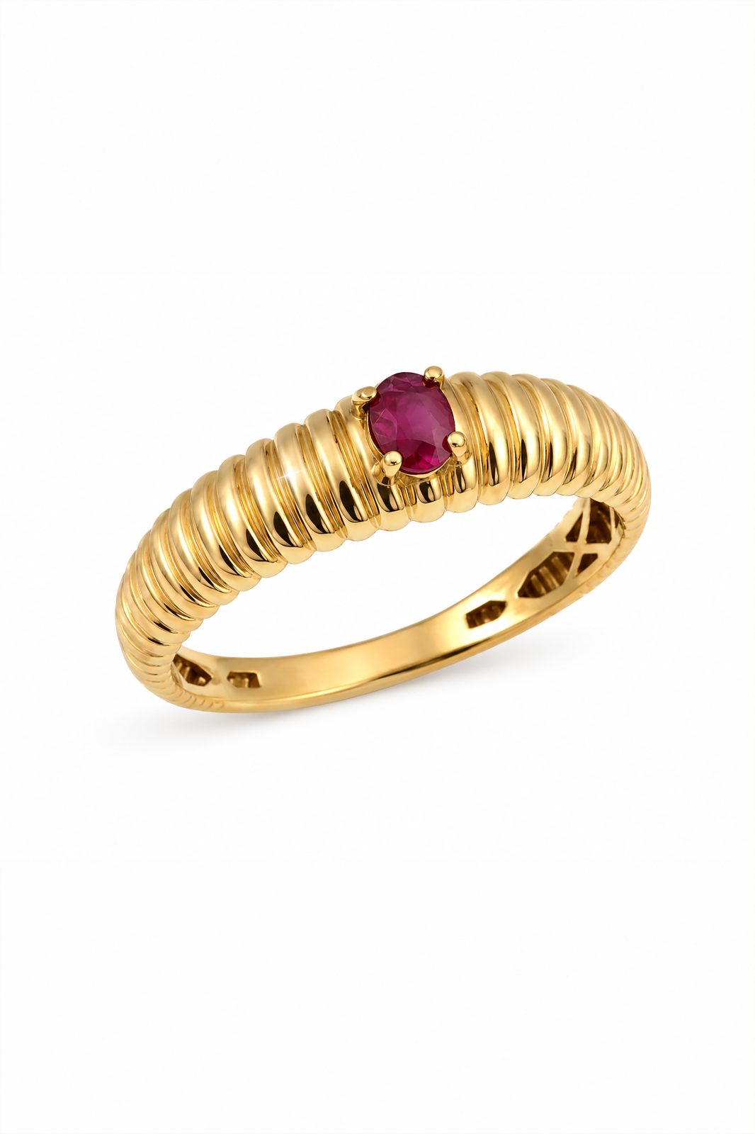 Anillo Acanalado Estilo Tubogas en Oro Amarillo con Rubí Oval