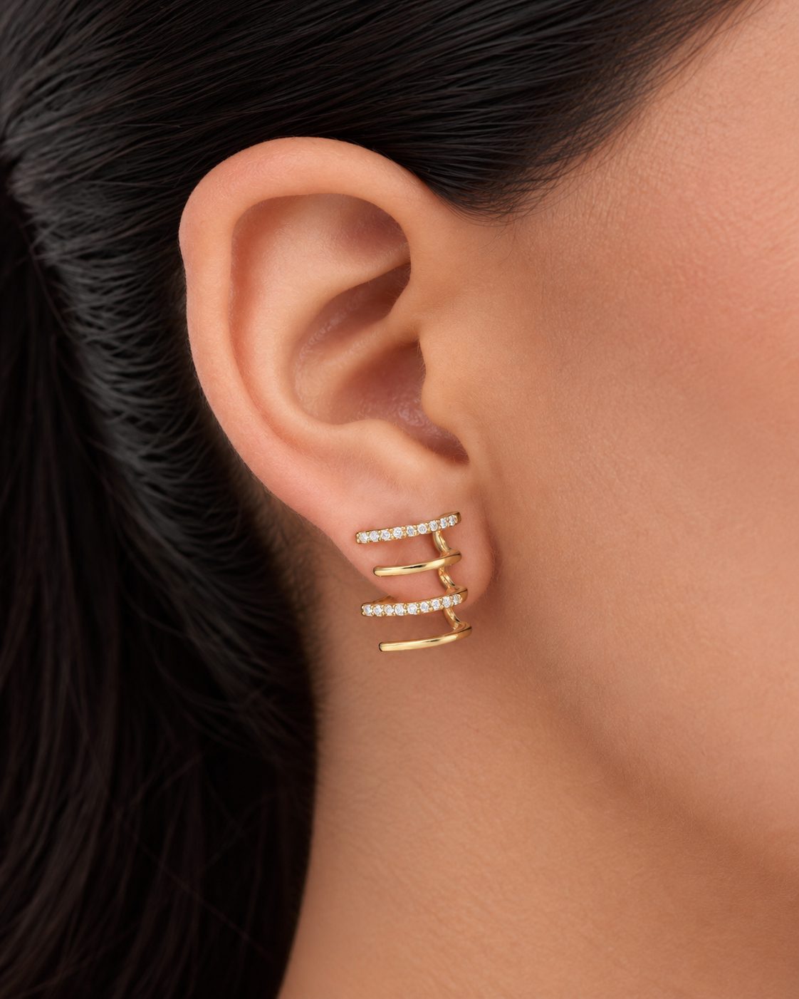 Aretes Estilo Multilineas con Diamantes